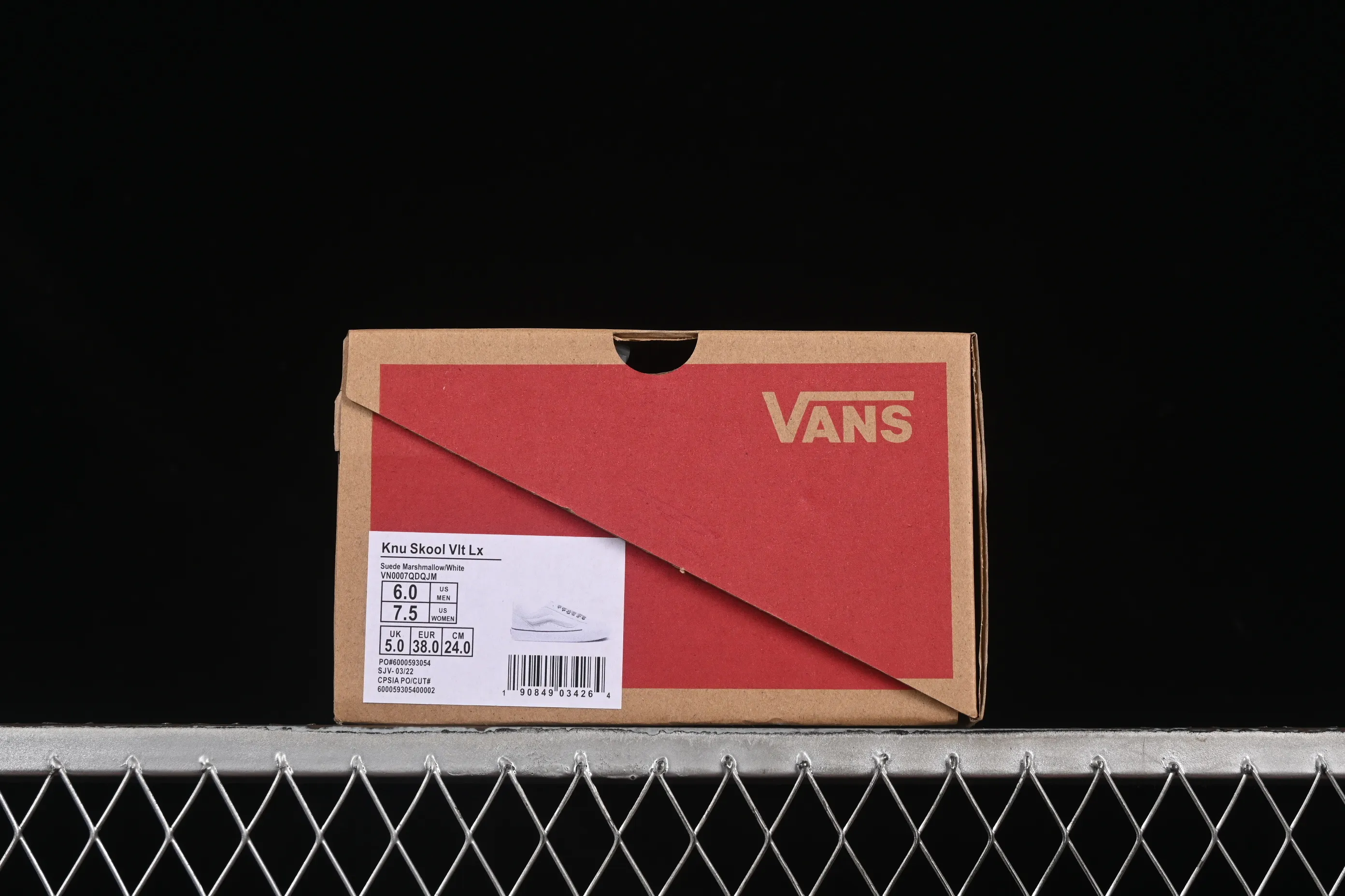 All categories Vans Vans series Vans Low Vans low-top Vans Knu Skool Vans low-top retro casual fat bread shoes VN0007QDQJM